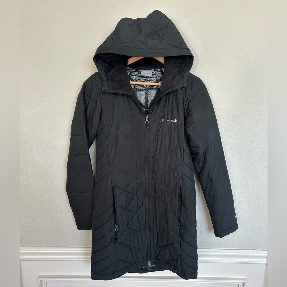 Women’s Columbia Long Black Quilted Hooded Jacket